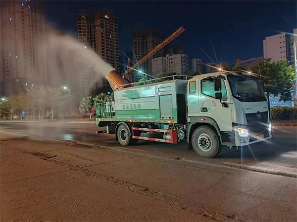 天地美霧炮車(chē)，高州市城市大面積快速?lài)婌F消殺